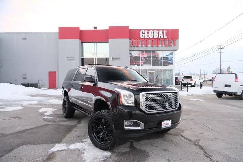 GMC YUKON XL 2017 1GKS2HKJ4HR175368 image